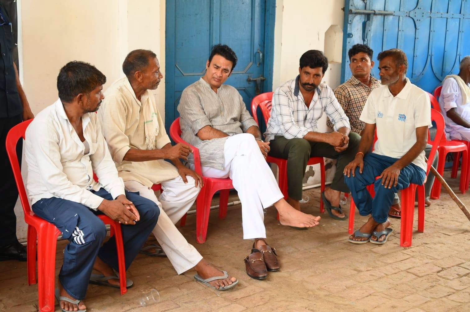 जनसेवा का पल