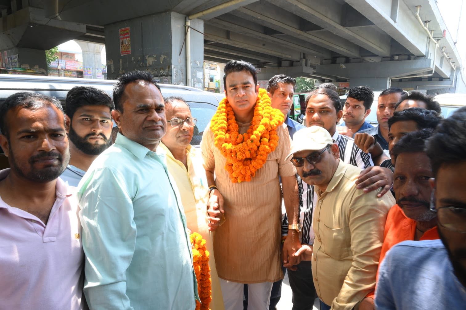 जनसेवा का पल