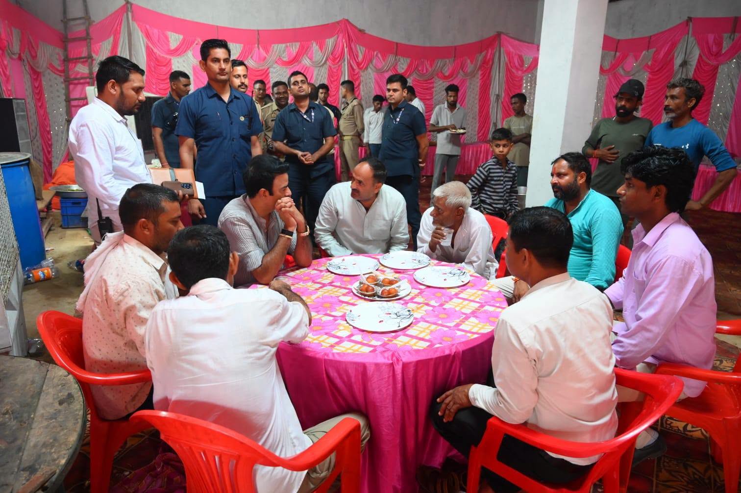 जनसेवा का पल