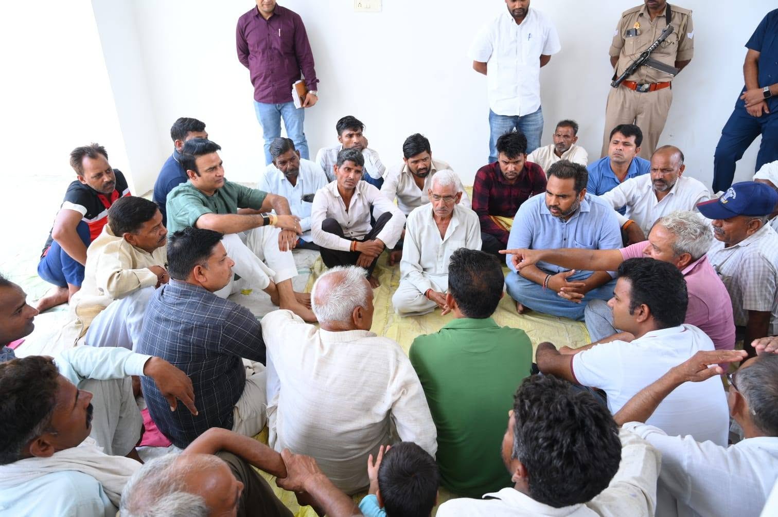 जनसेवा का पल