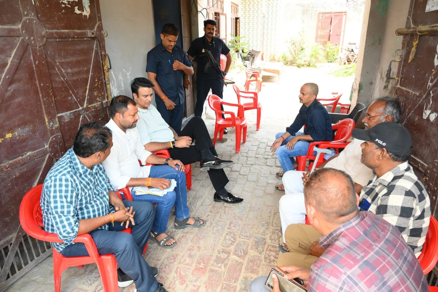 जनसेवा का पल
