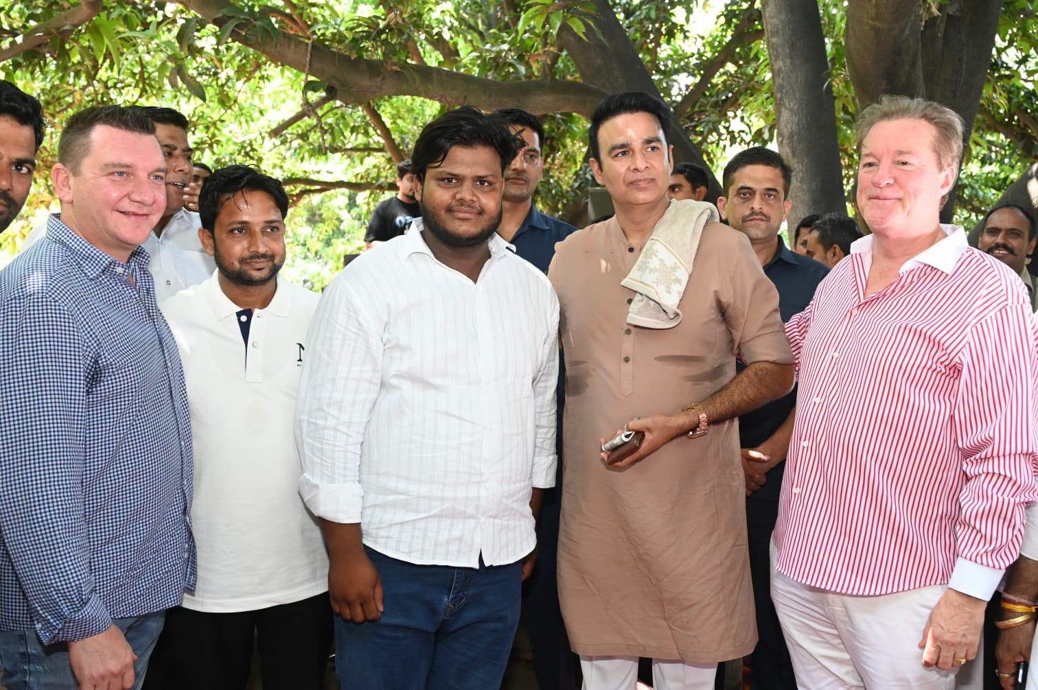 जनसेवा का पल