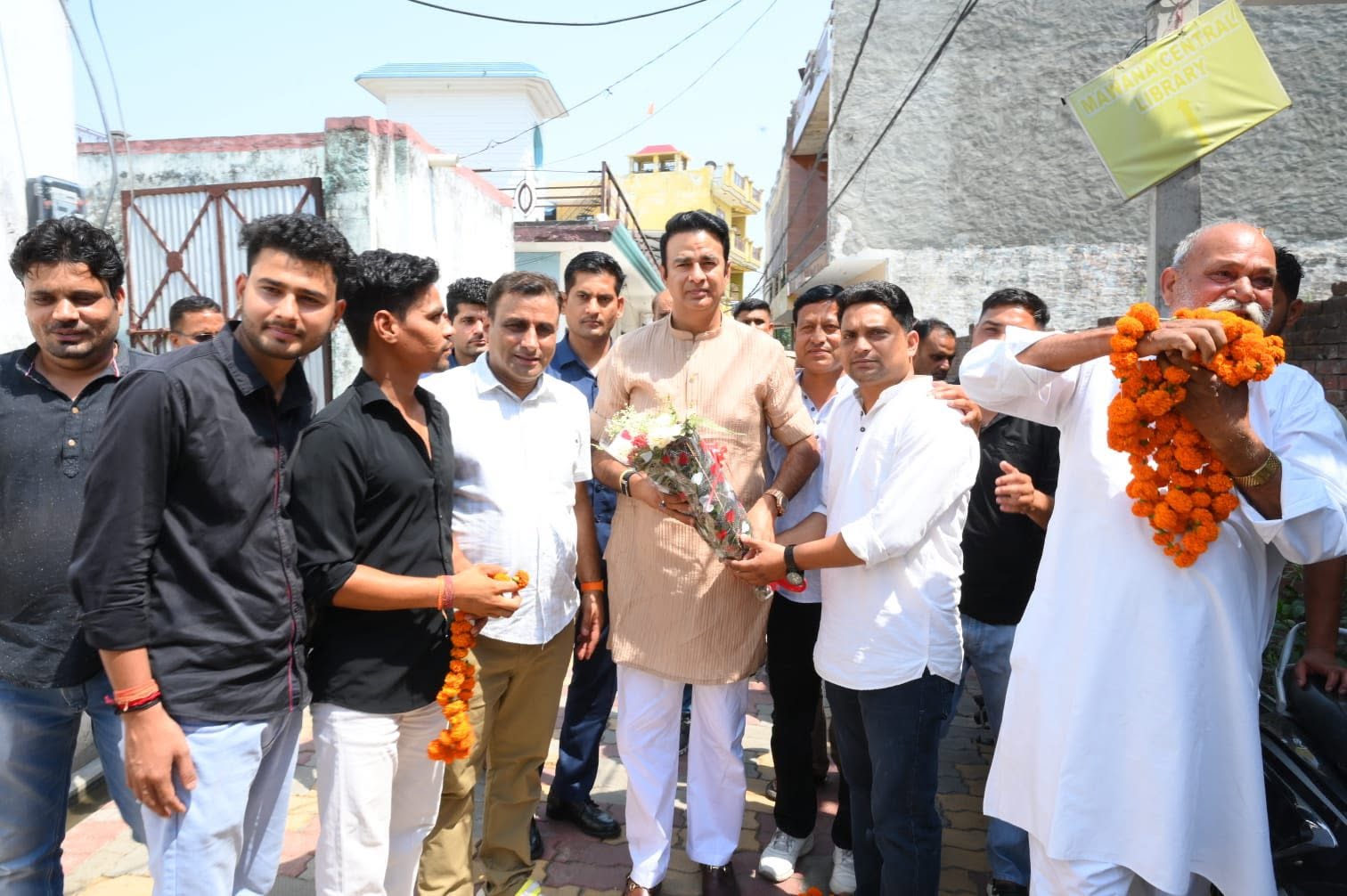 जनसेवा का पल