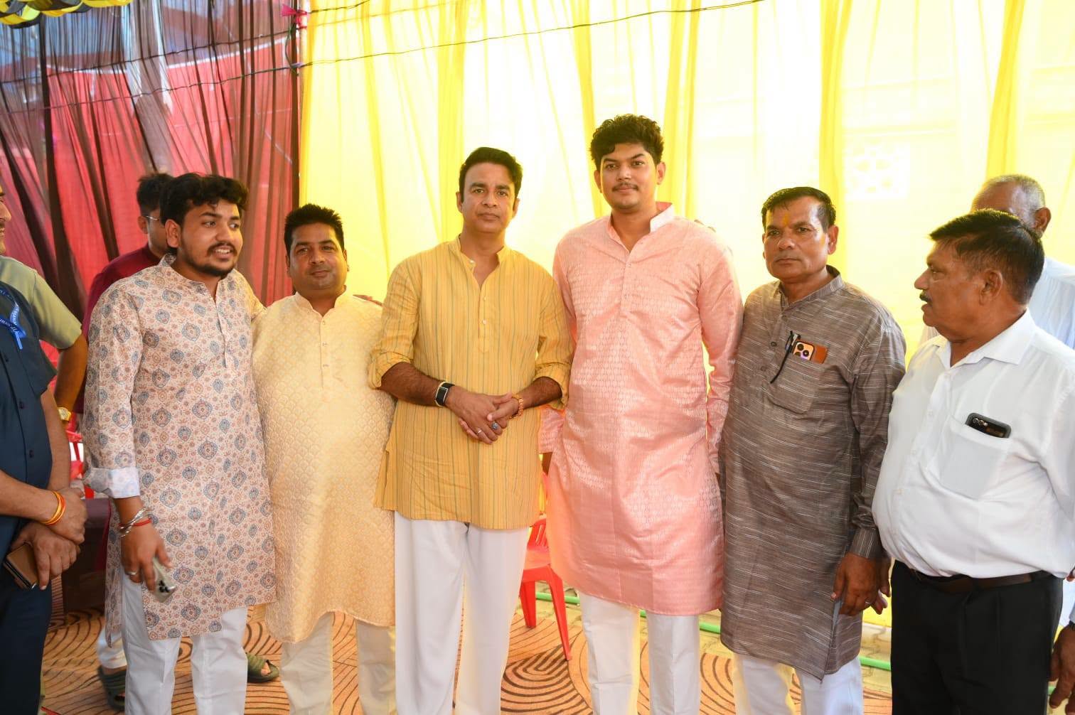 जनसेवा का पल