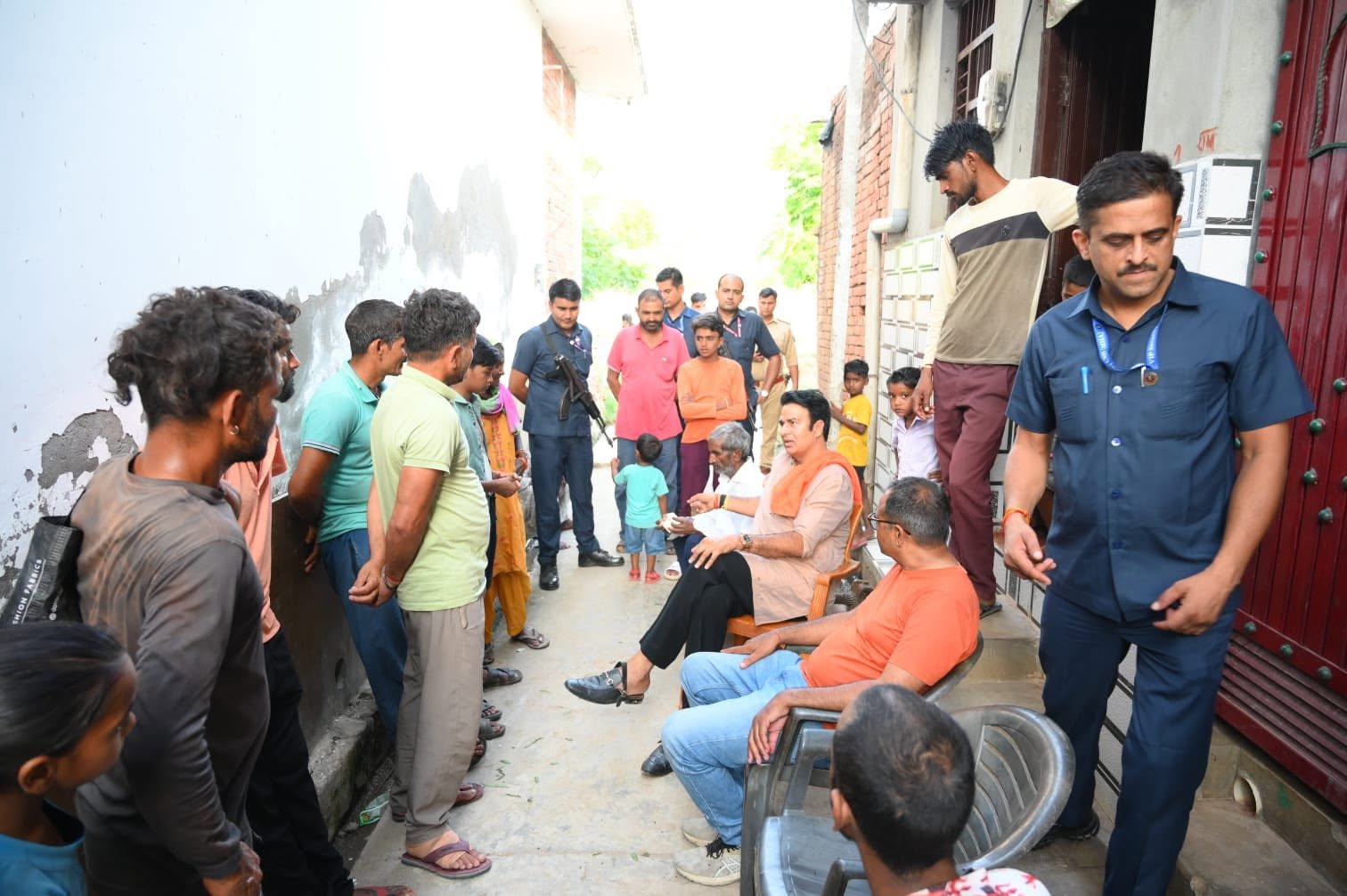 जनसेवा का पल