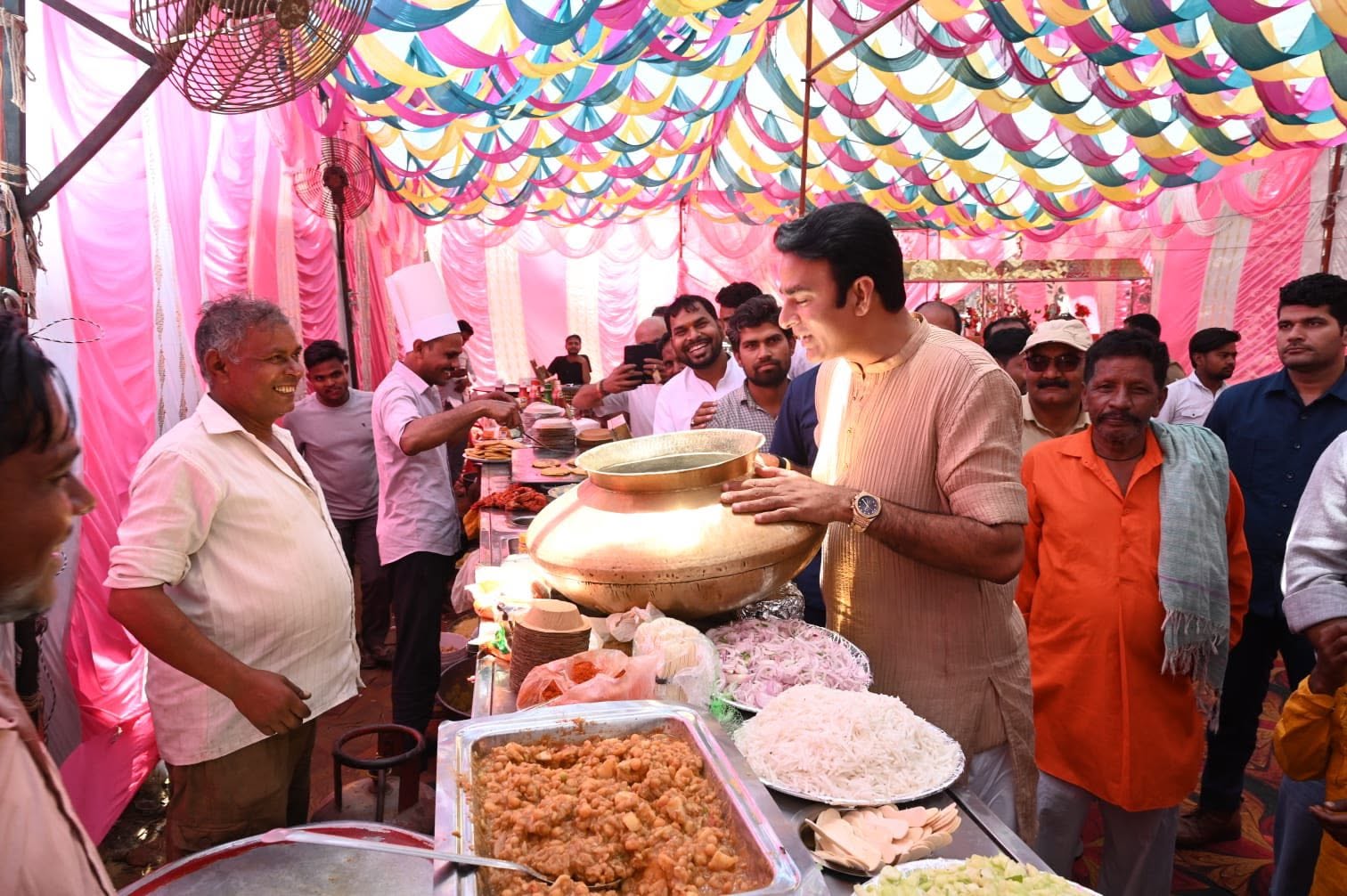 जनसेवा का पल
