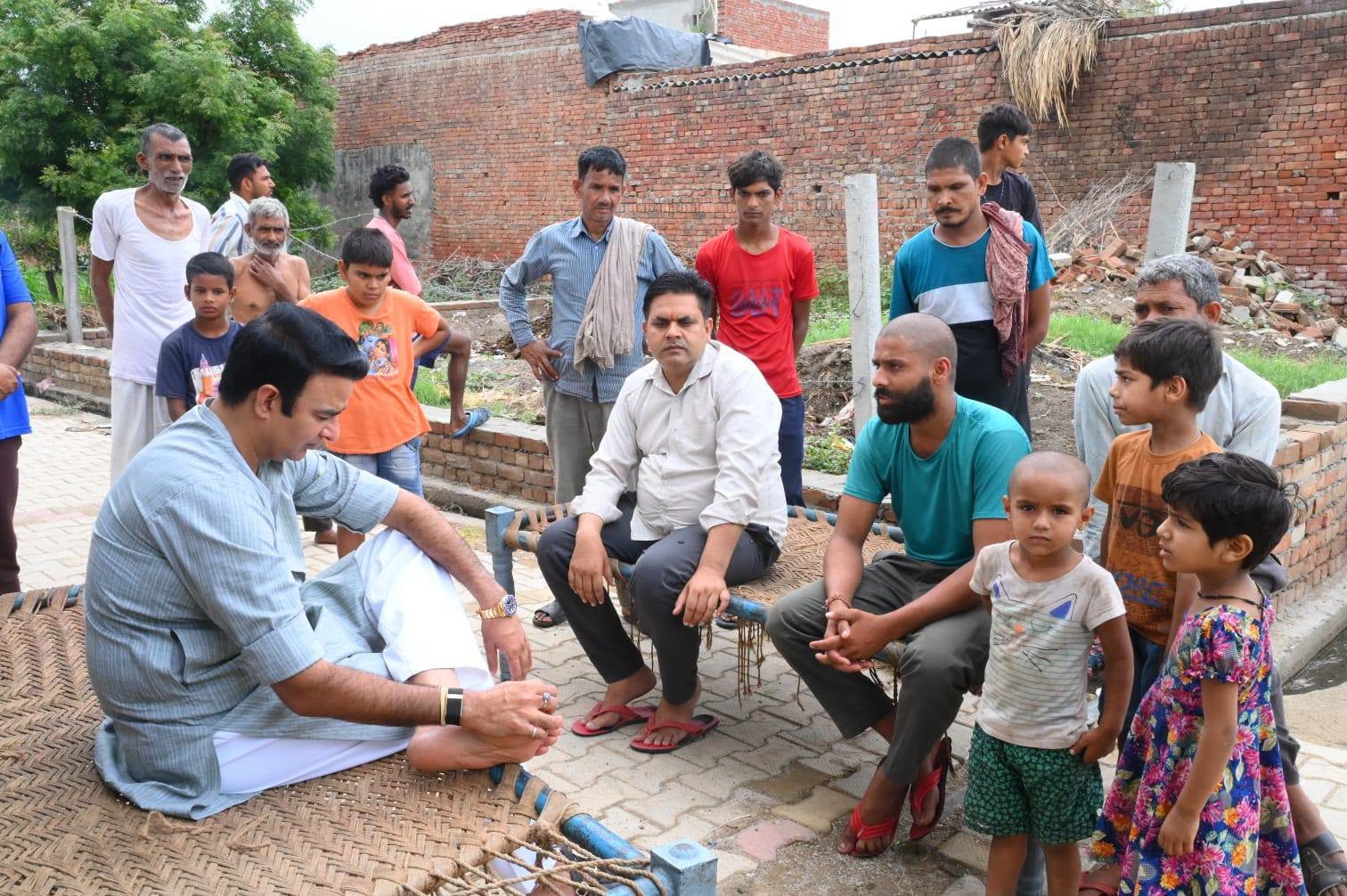 जनसेवा का पल