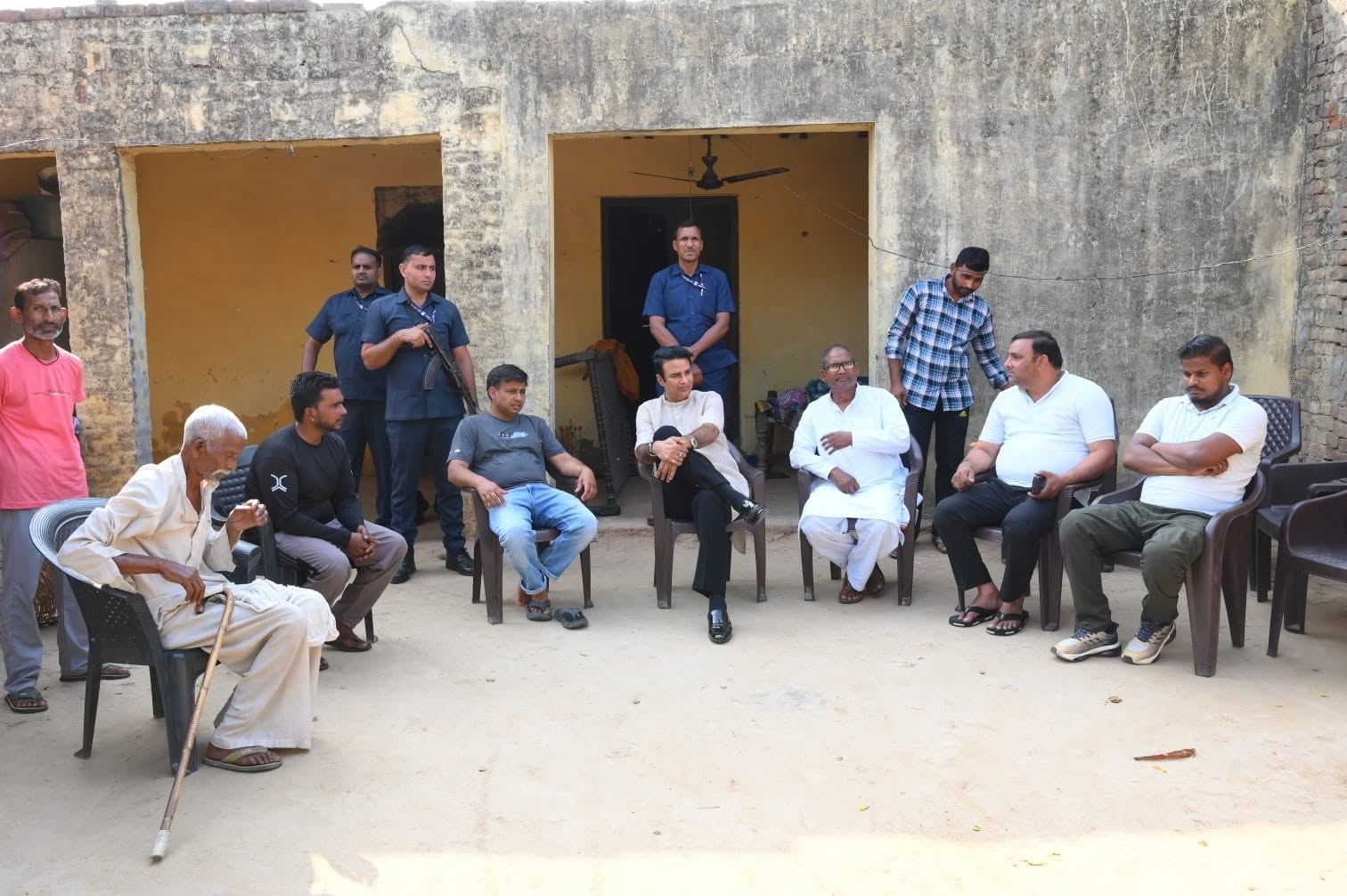 जनसेवा का पल