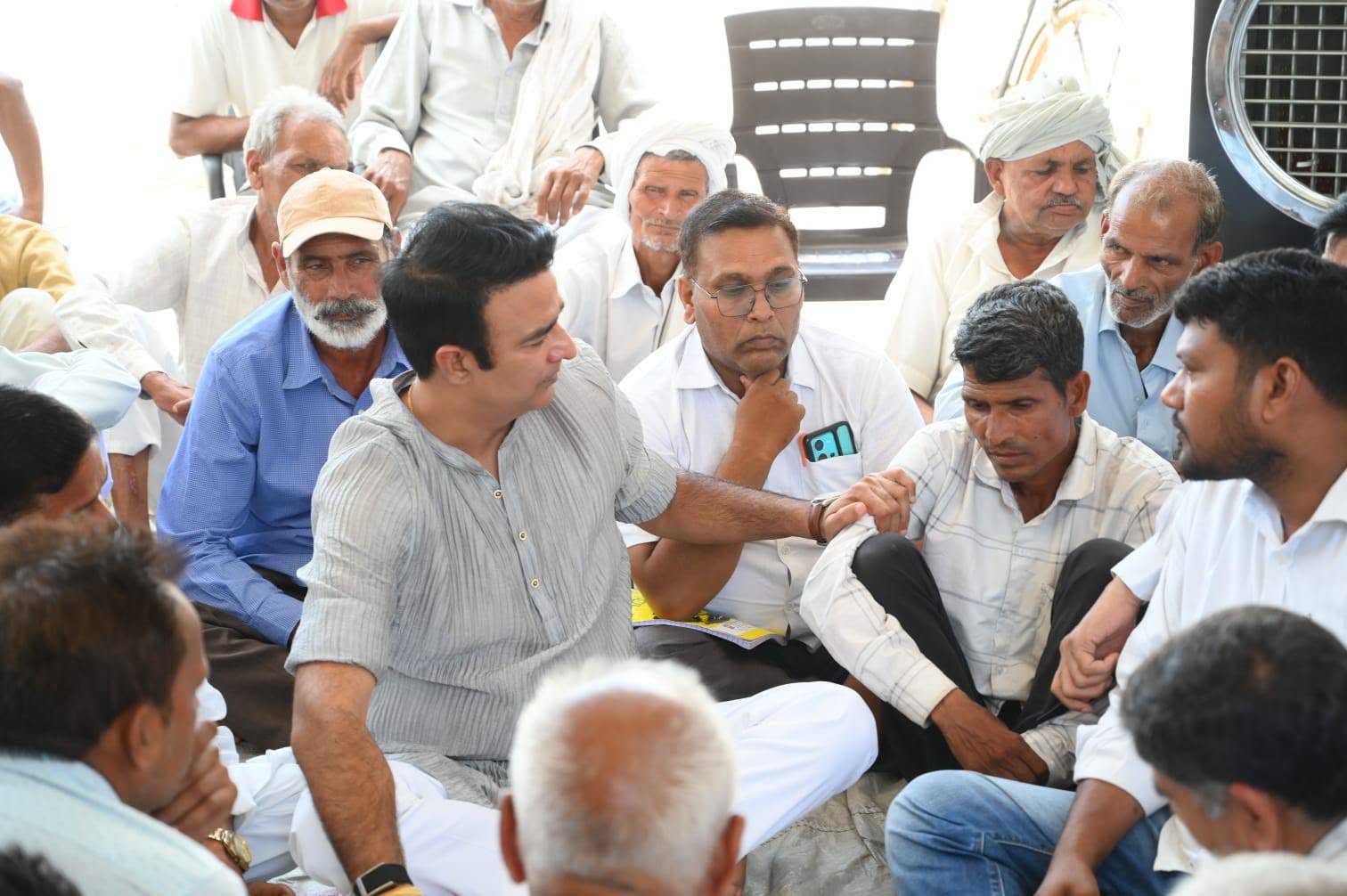 जनसेवा का पल