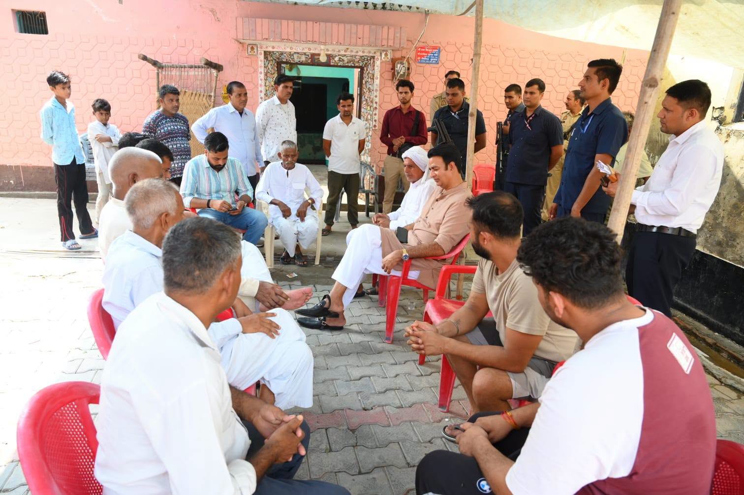 जनसेवा का पल