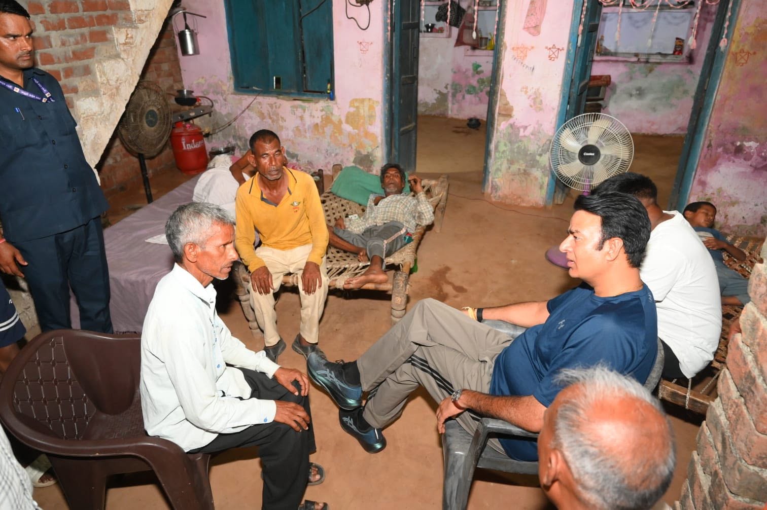 जनसेवा का पल
