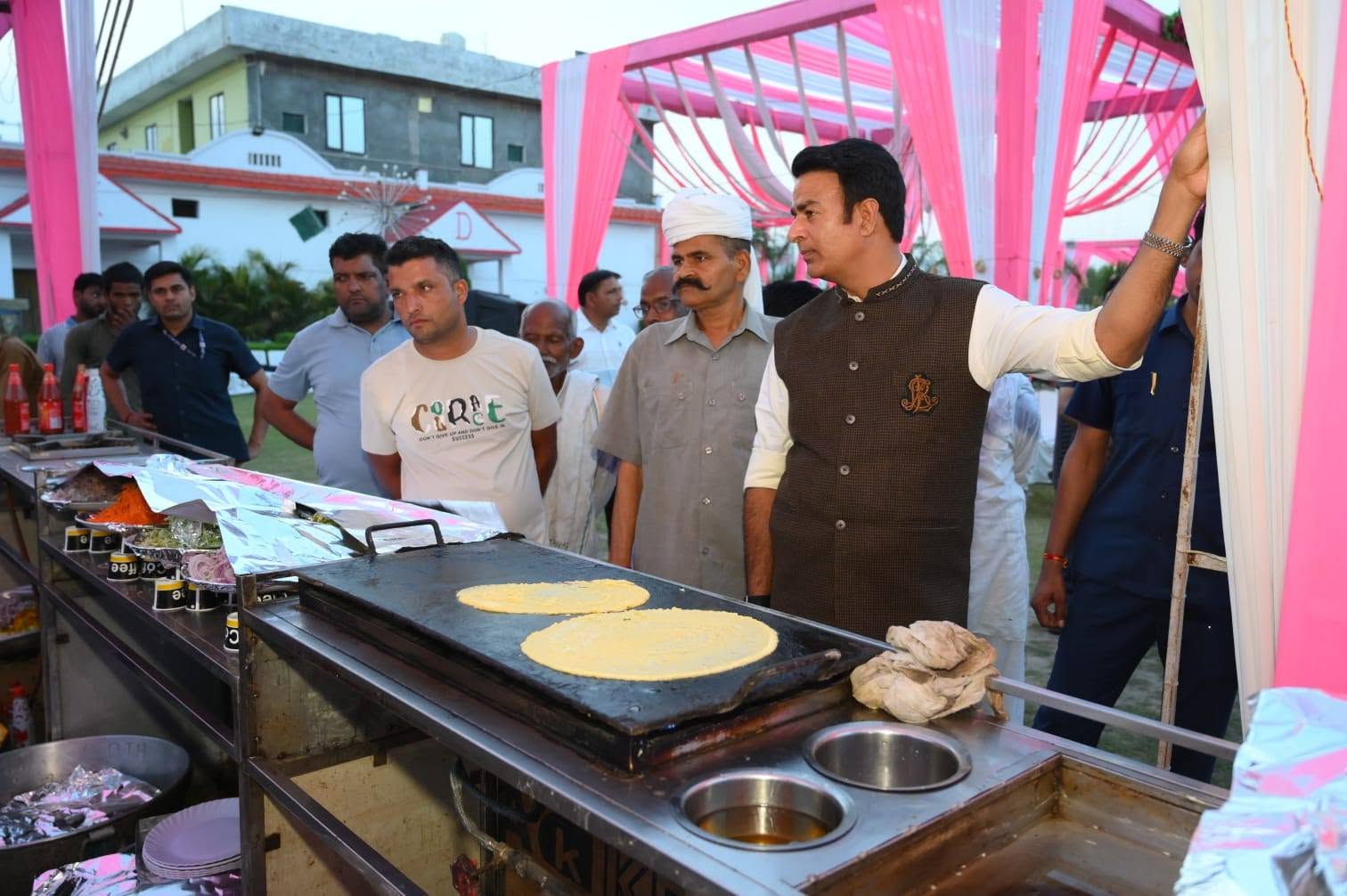 जनसेवा का पल