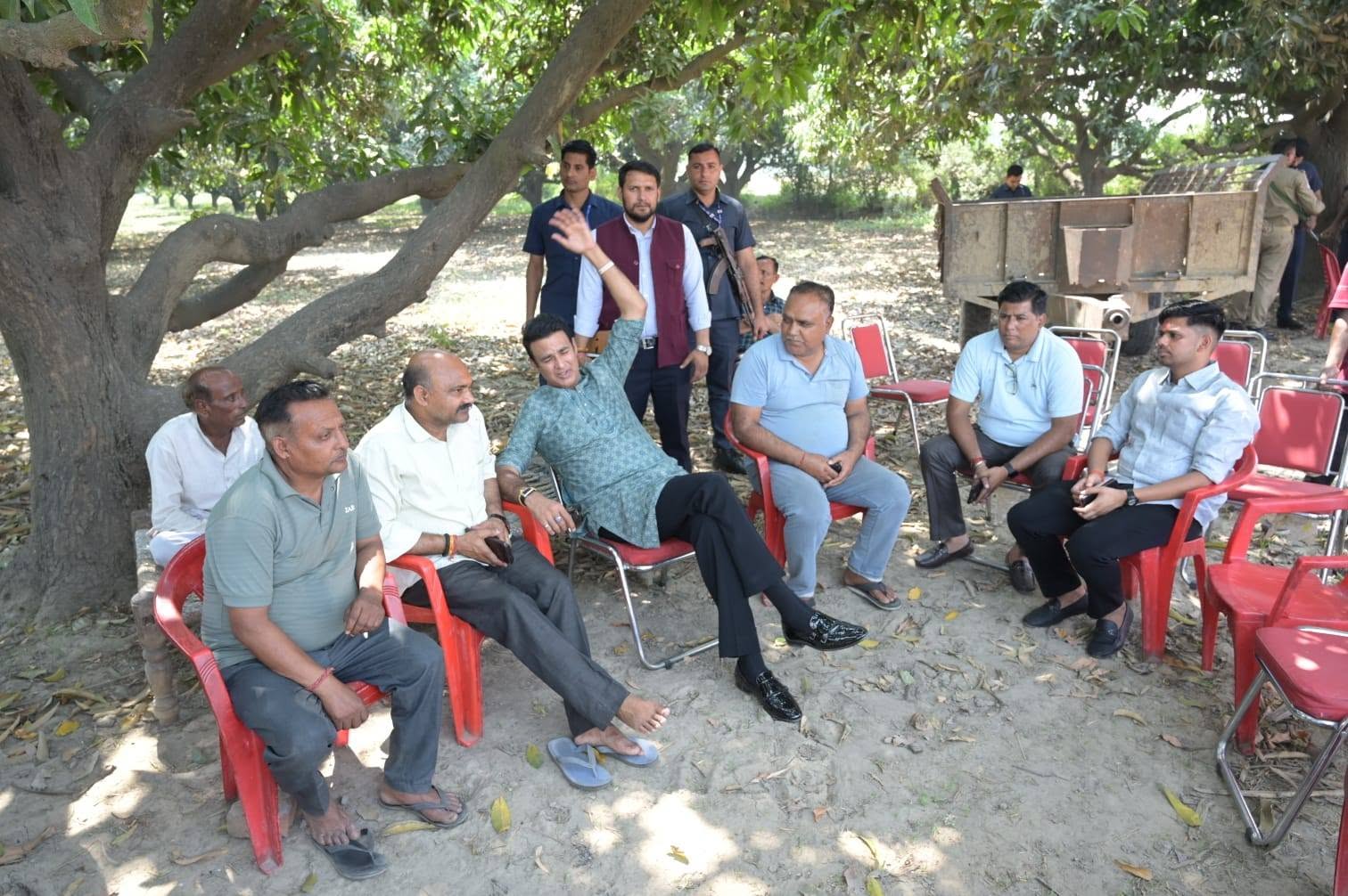 जनसेवा का पल