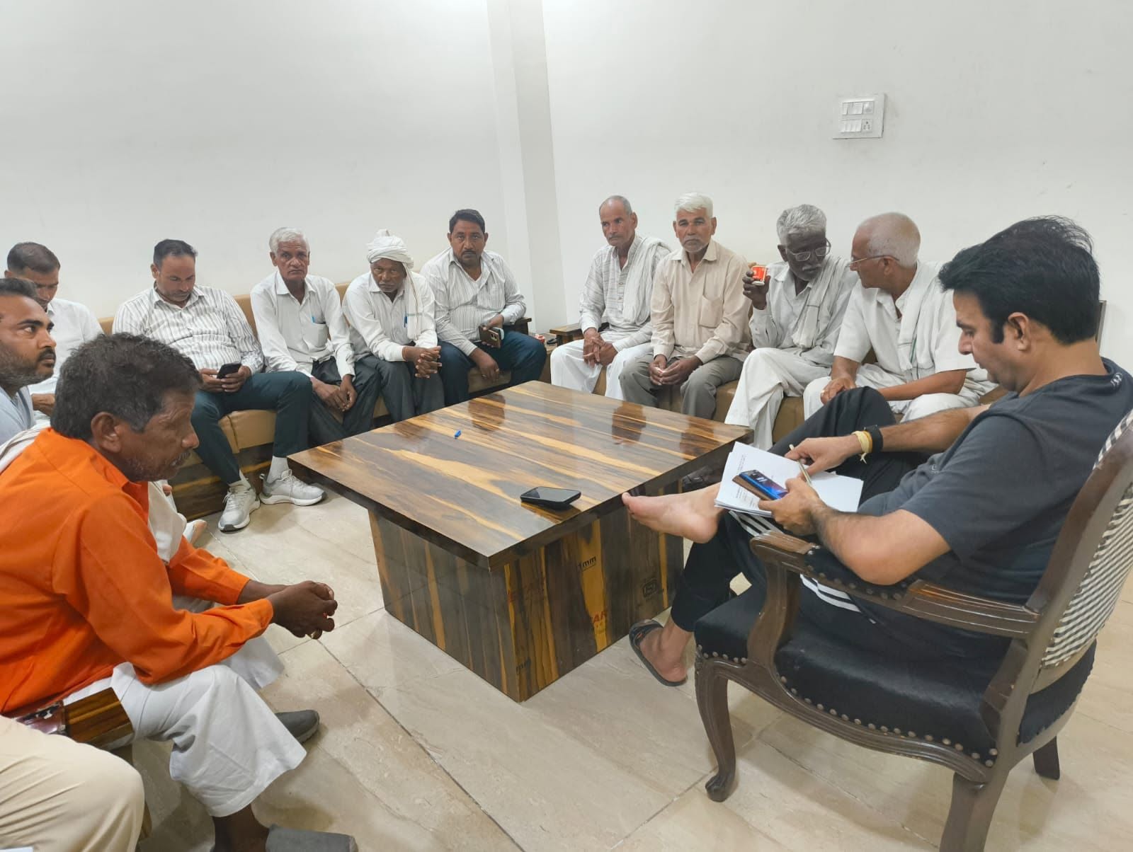 जनसेवा का पल