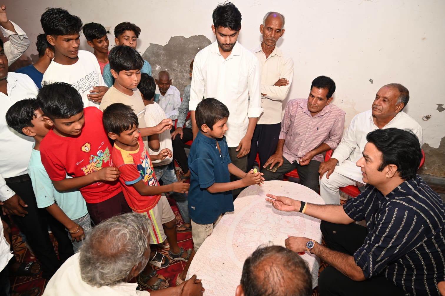 जनसेवा का पल
