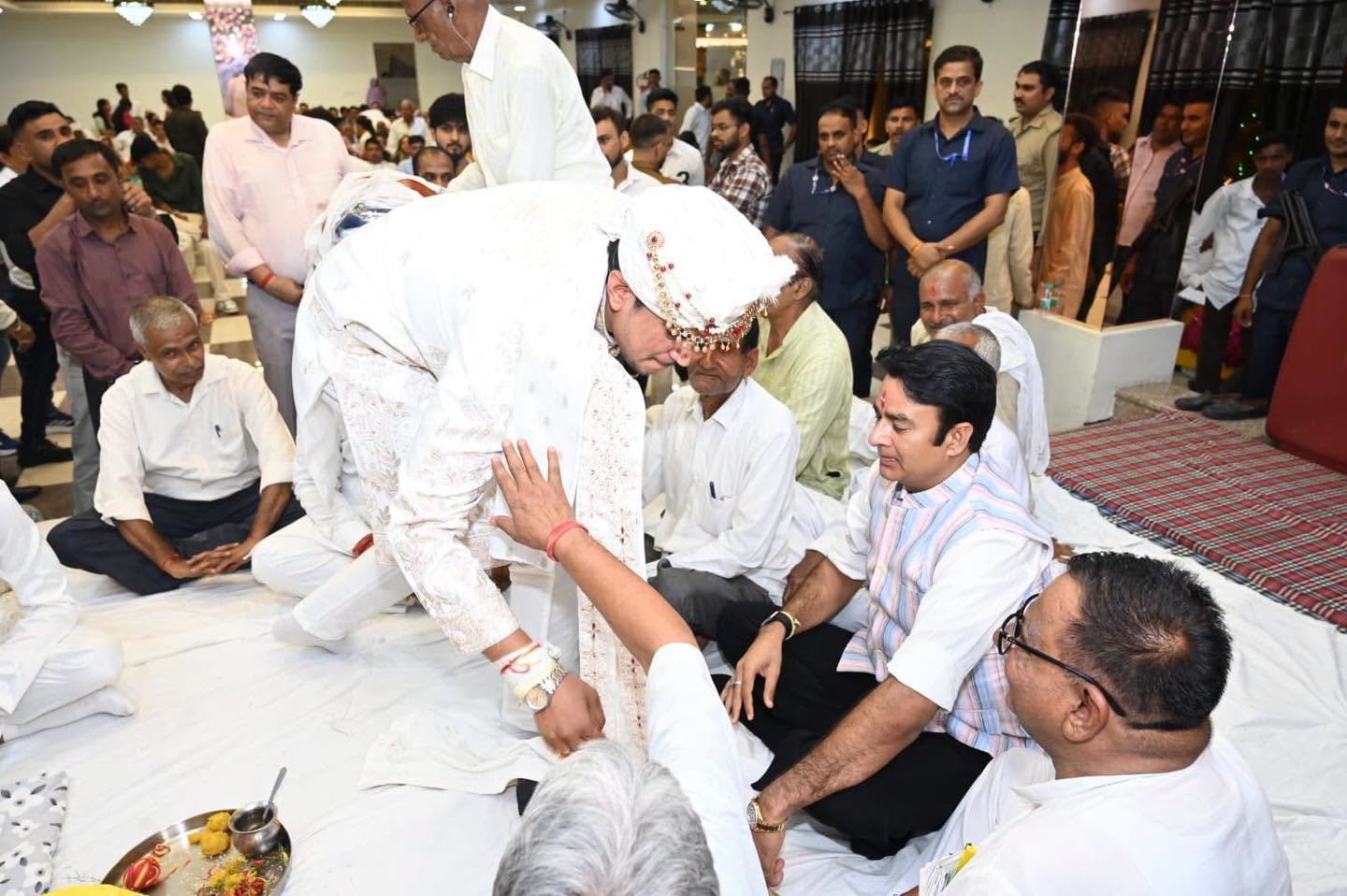 जनसेवा का पल