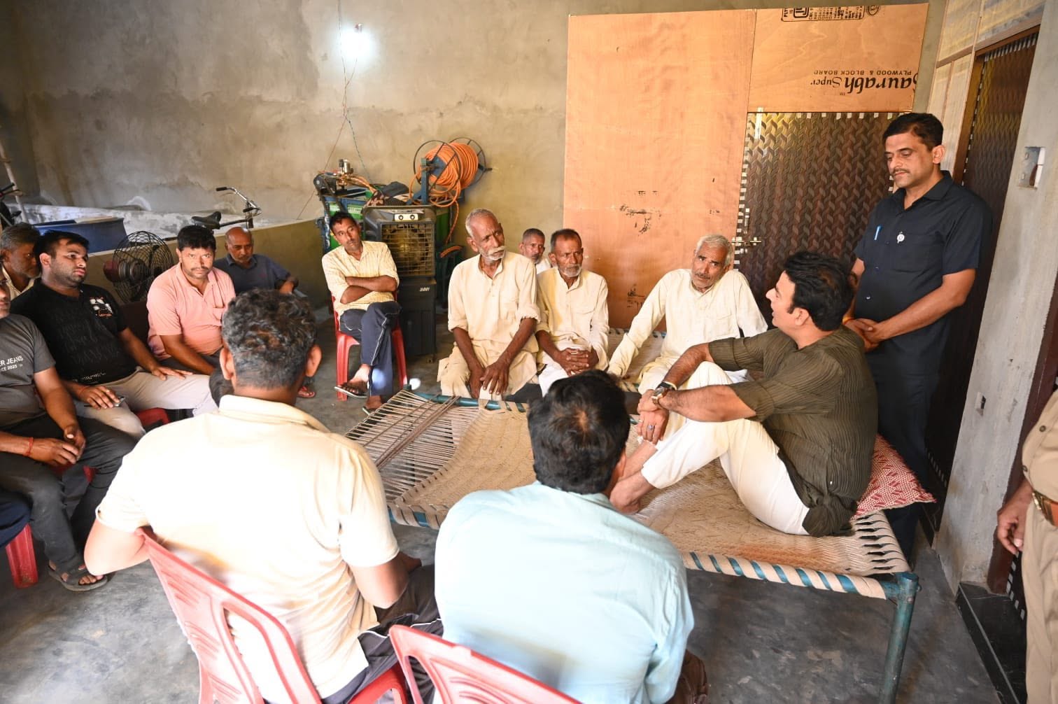 जनसेवा का पल