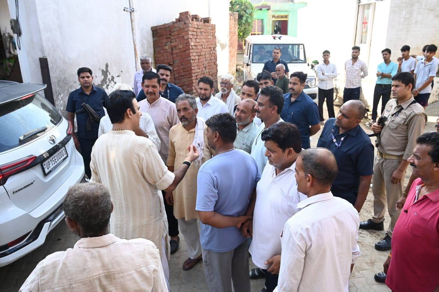 जनसेवा का पल